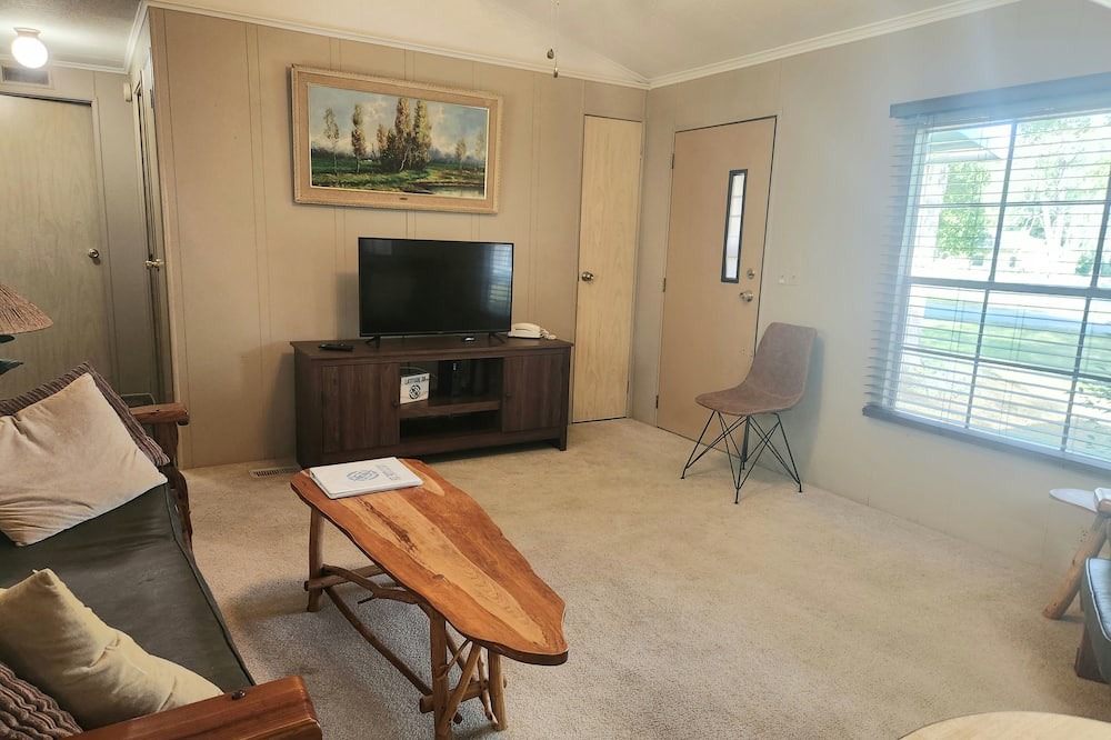 Photo of Livingroom in Floral City