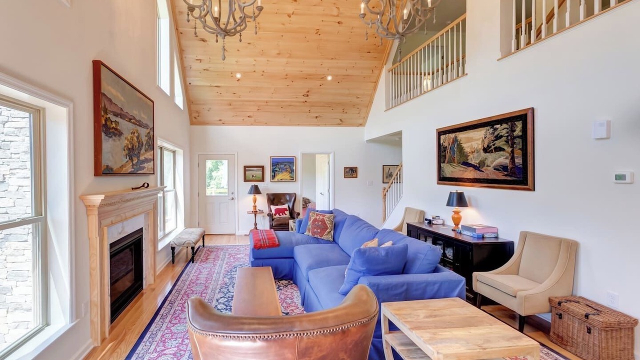 Photo of Livingroom in Bovina Center