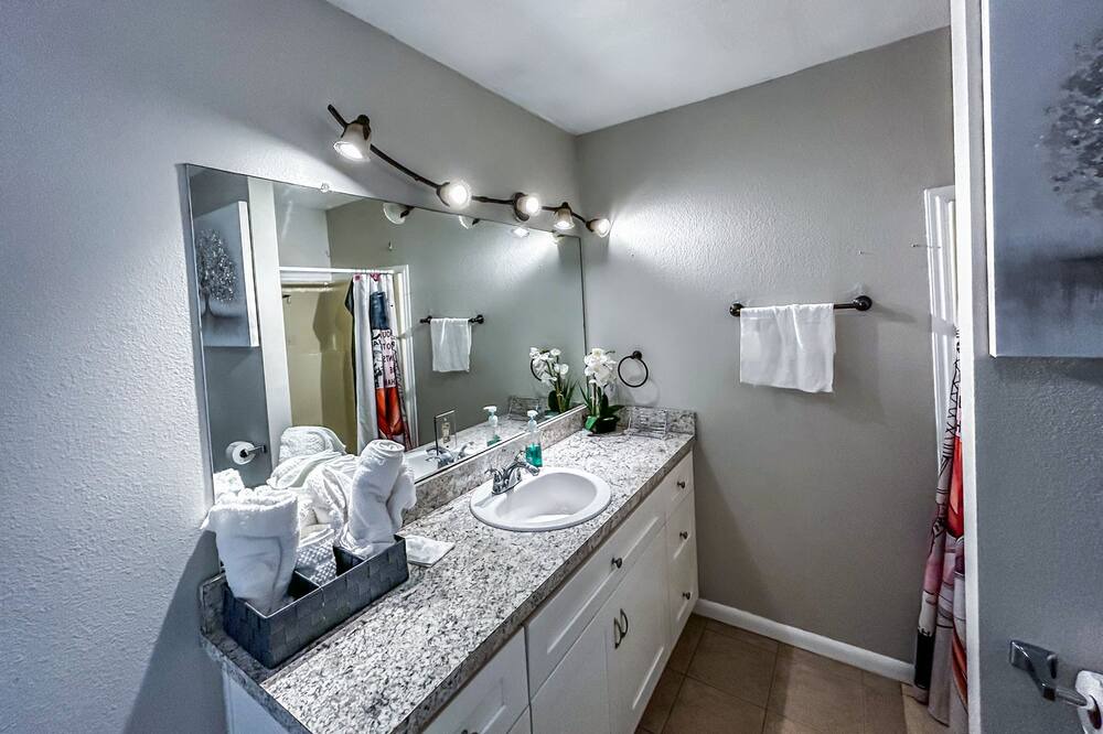 Photo of Bathroom in Edgewood