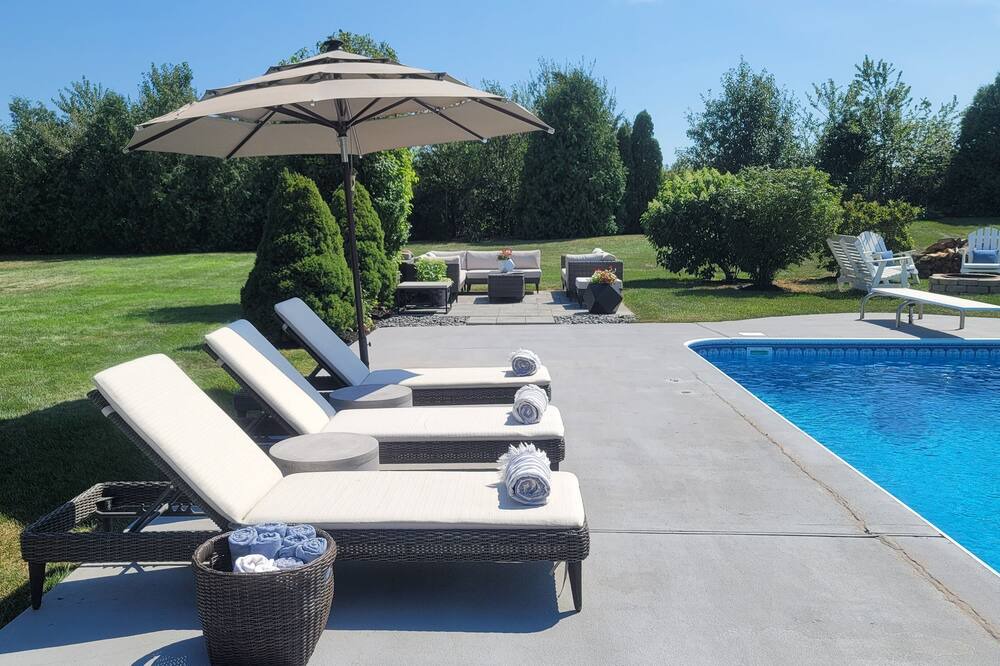 Photo of Outdoor in Calverton