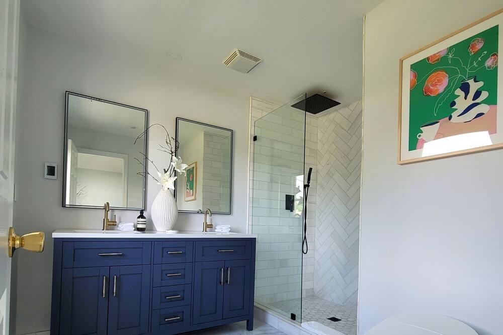 Photo of Bathroom in Calverton