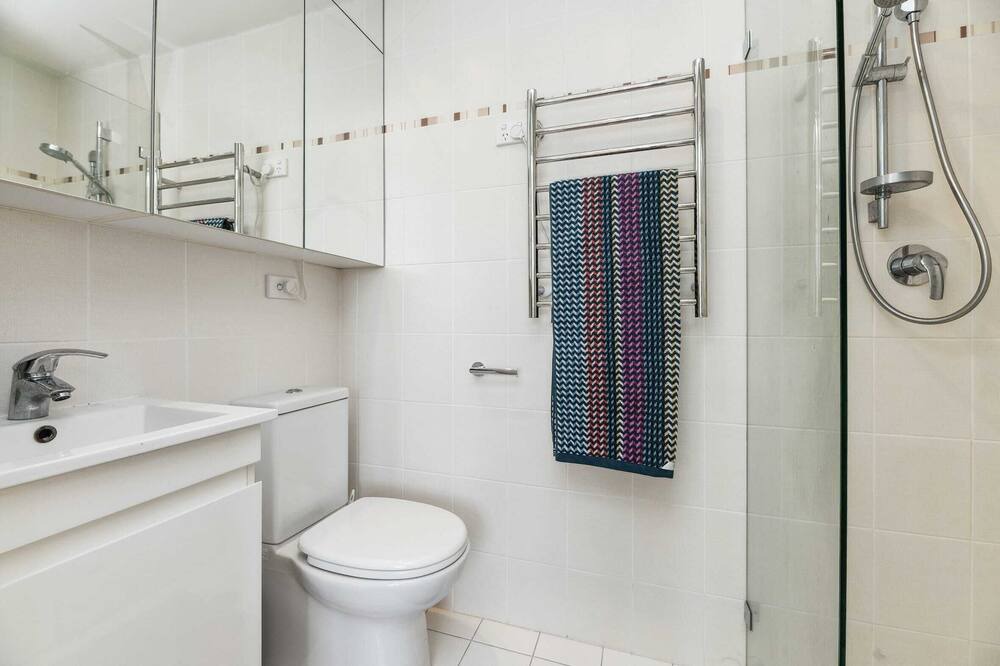 Photo of Bathroom in McMahons Point