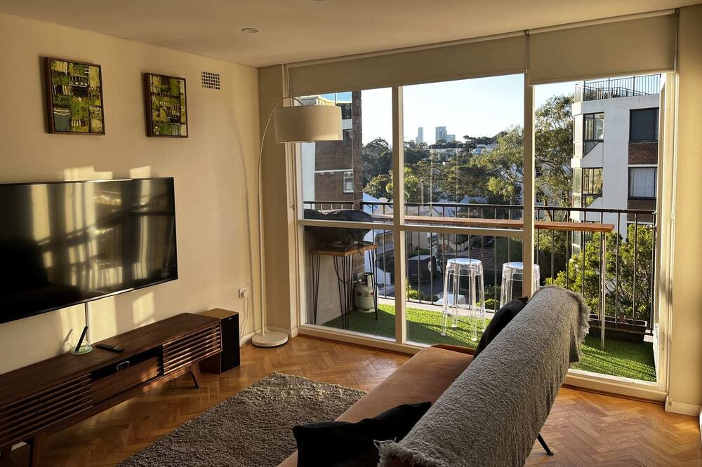 Photo of Livingroom in McMahons Point