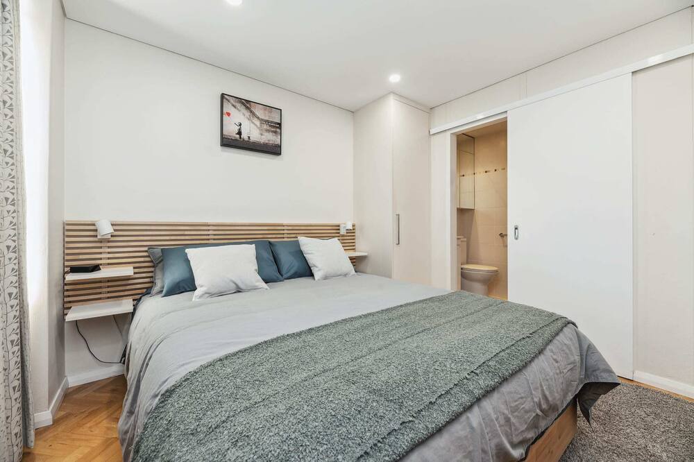 Photo of Bedroom in McMahons Point