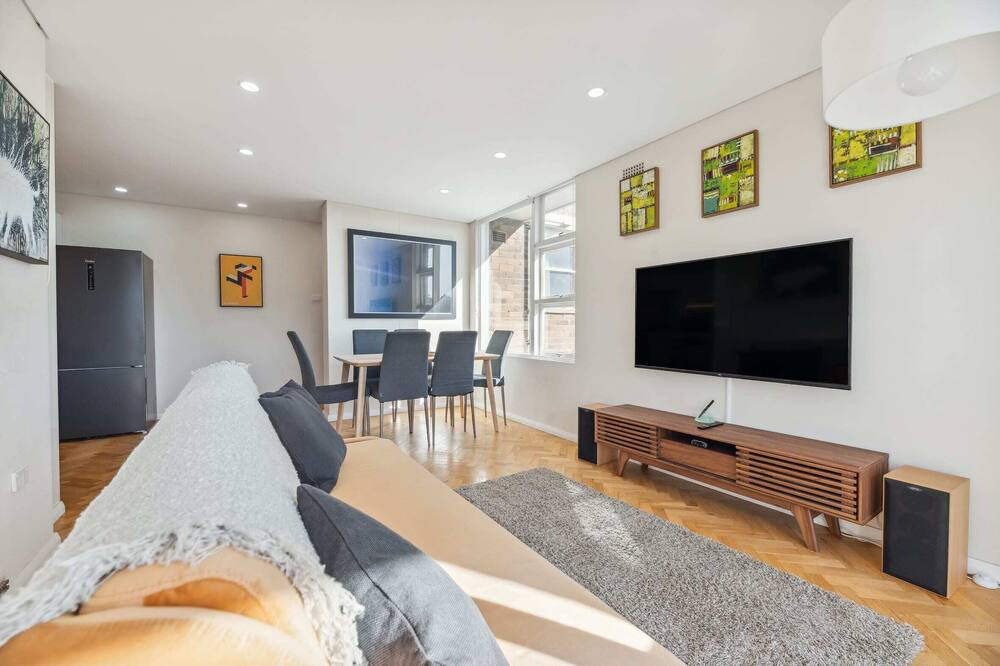 Photo of Livingroom in McMahons Point