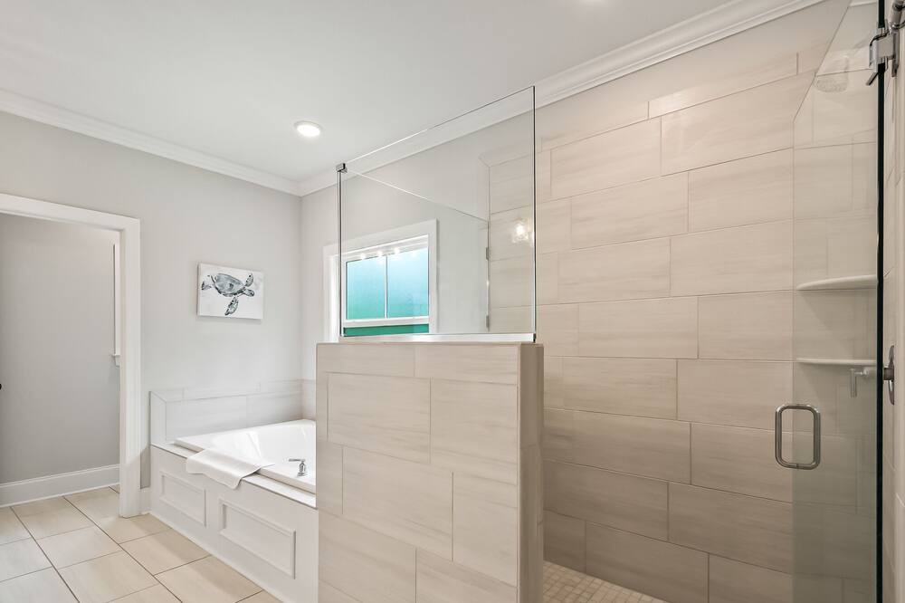 Photo of Bathroom in Crawfordville