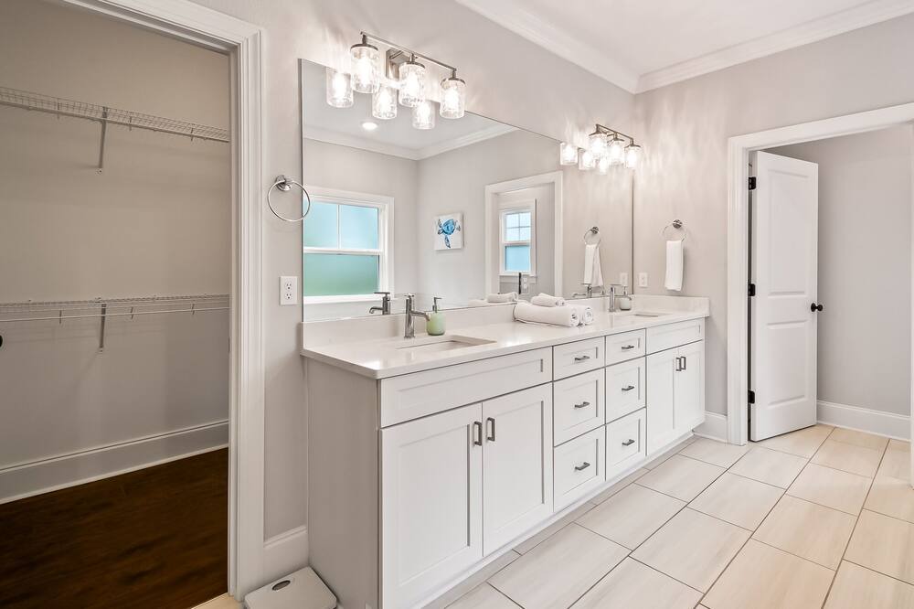 Photo of Bathroom in Crawfordville
