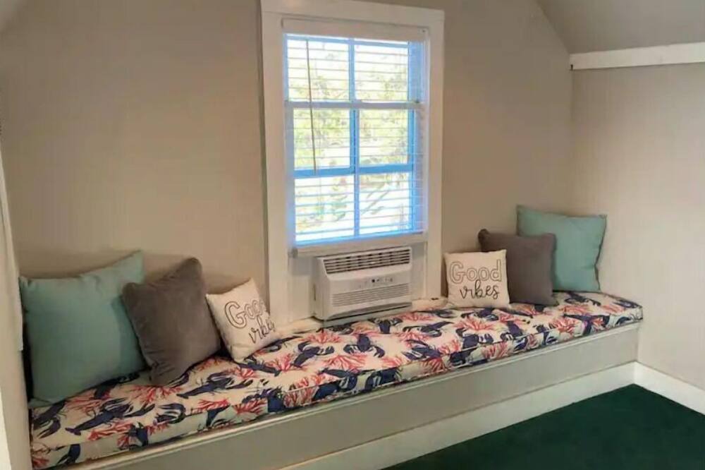 Photo of Bedroom in Gwynn