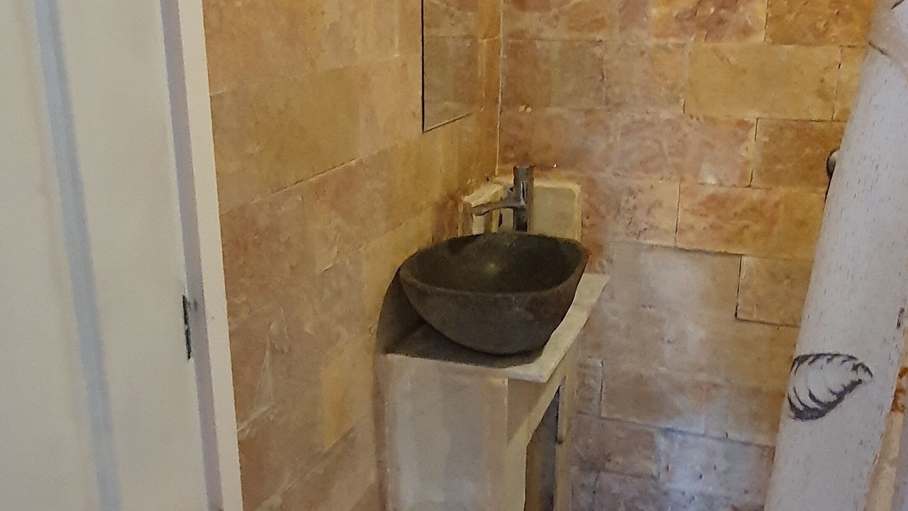 Photo of Bathroom in Duivendrecht