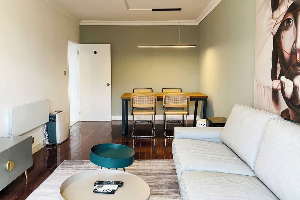 Photo of Livingroom in Downtown Shanghai