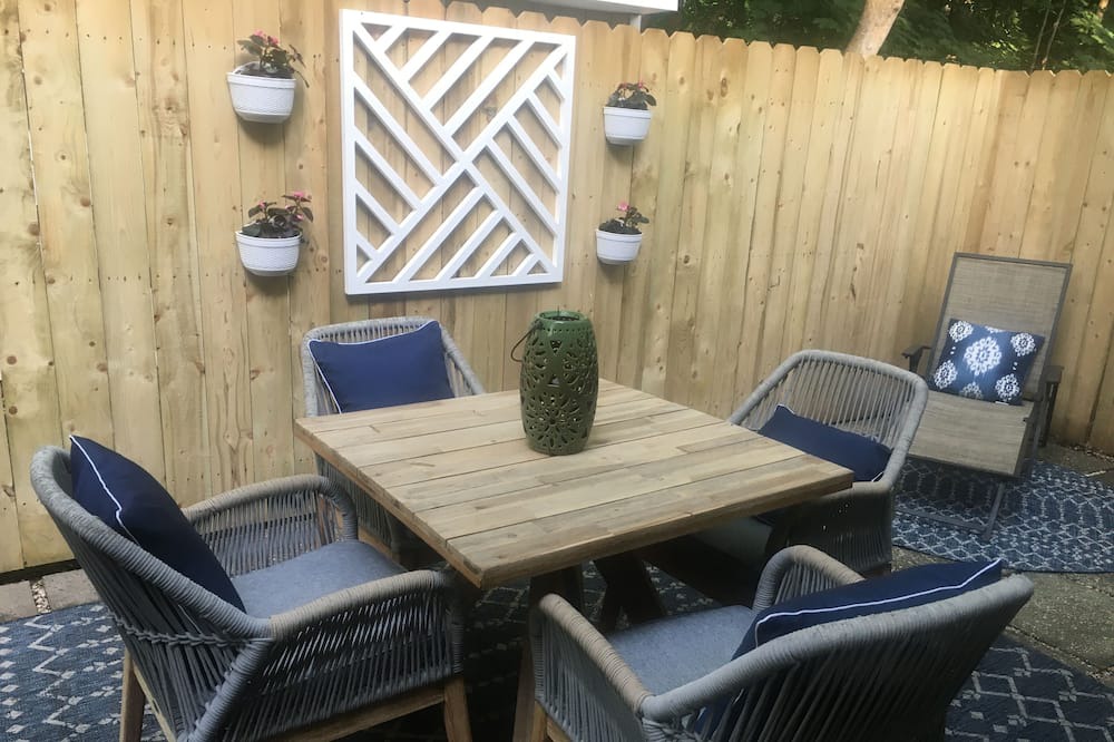 Photo of Outdoor in Oakdale