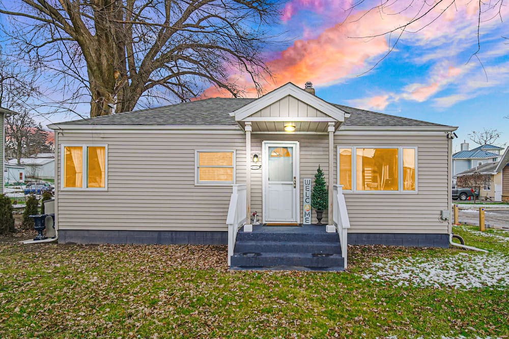 Photo of Outdoor in Cedar Lake
