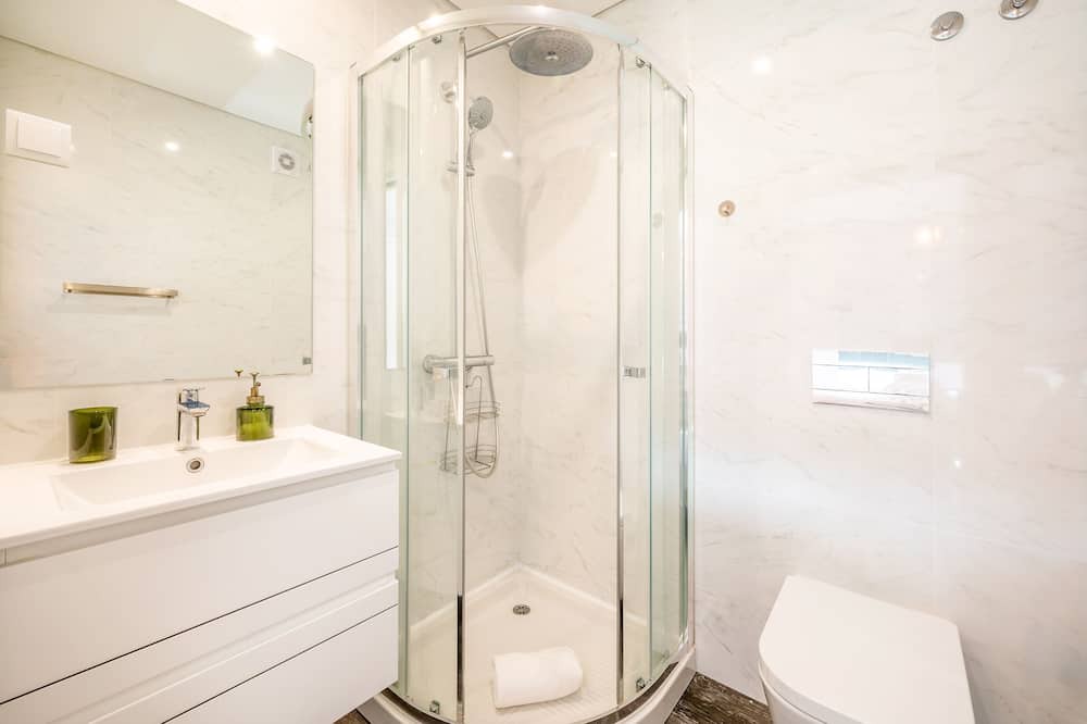 Photo of Bathroom in Corroios