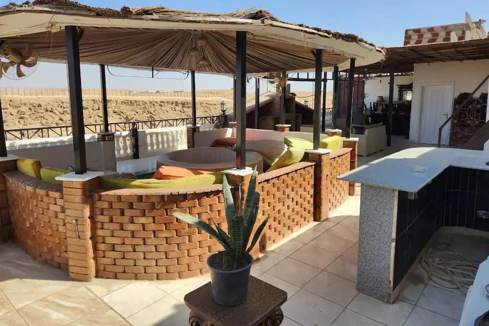 Photo of Patio Balcony in Pyramids Gardens