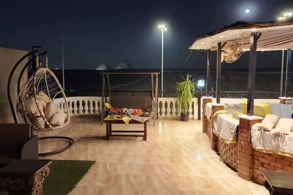 Photo of Patio Balcony in Pyramids Gardens