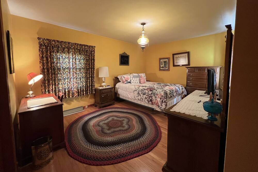Photo of Bedroom in Franklin Springs