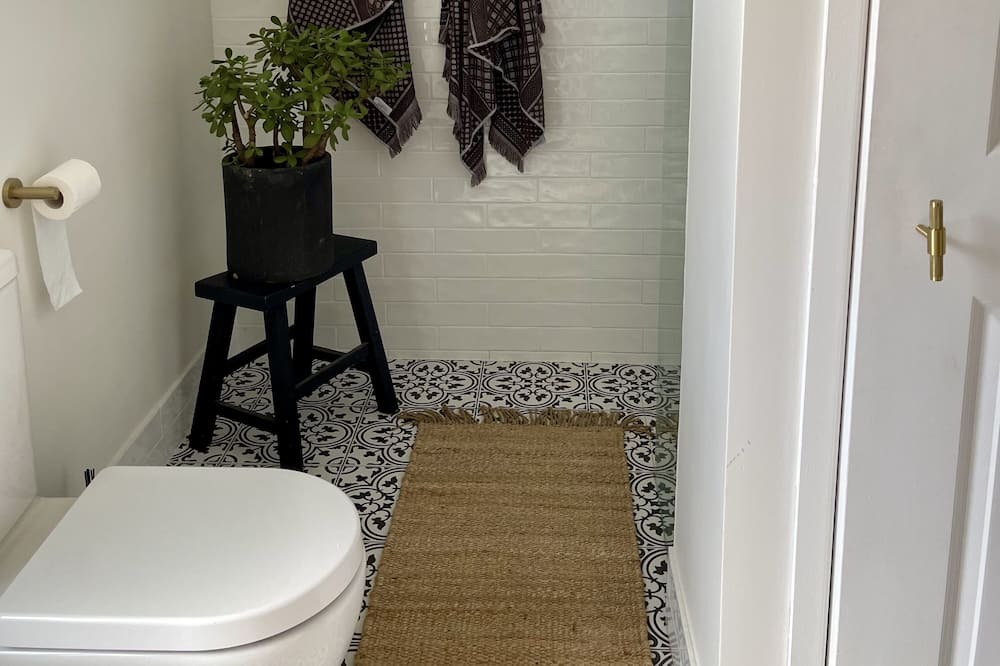Photo of Bathroom in Glenbrook