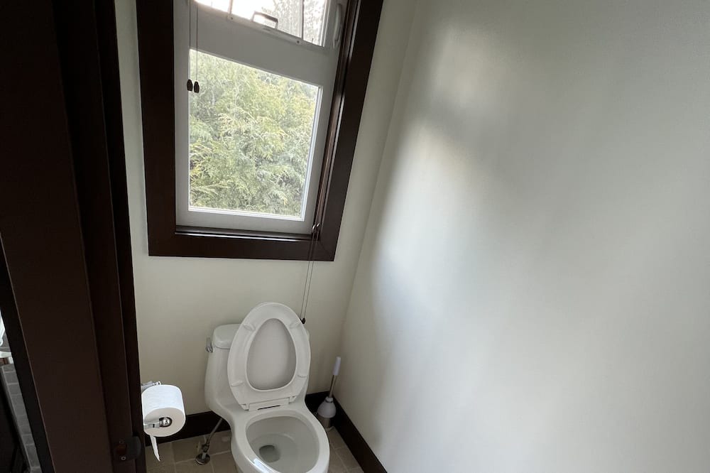 Photo of Bathroom in West Vancouver