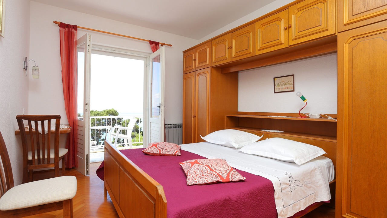 Photo of Bedroom in Brela