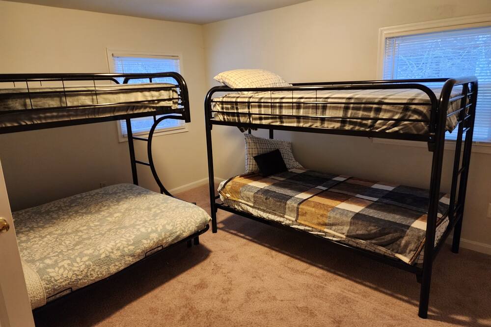 Photo of Bedroom in Triangle