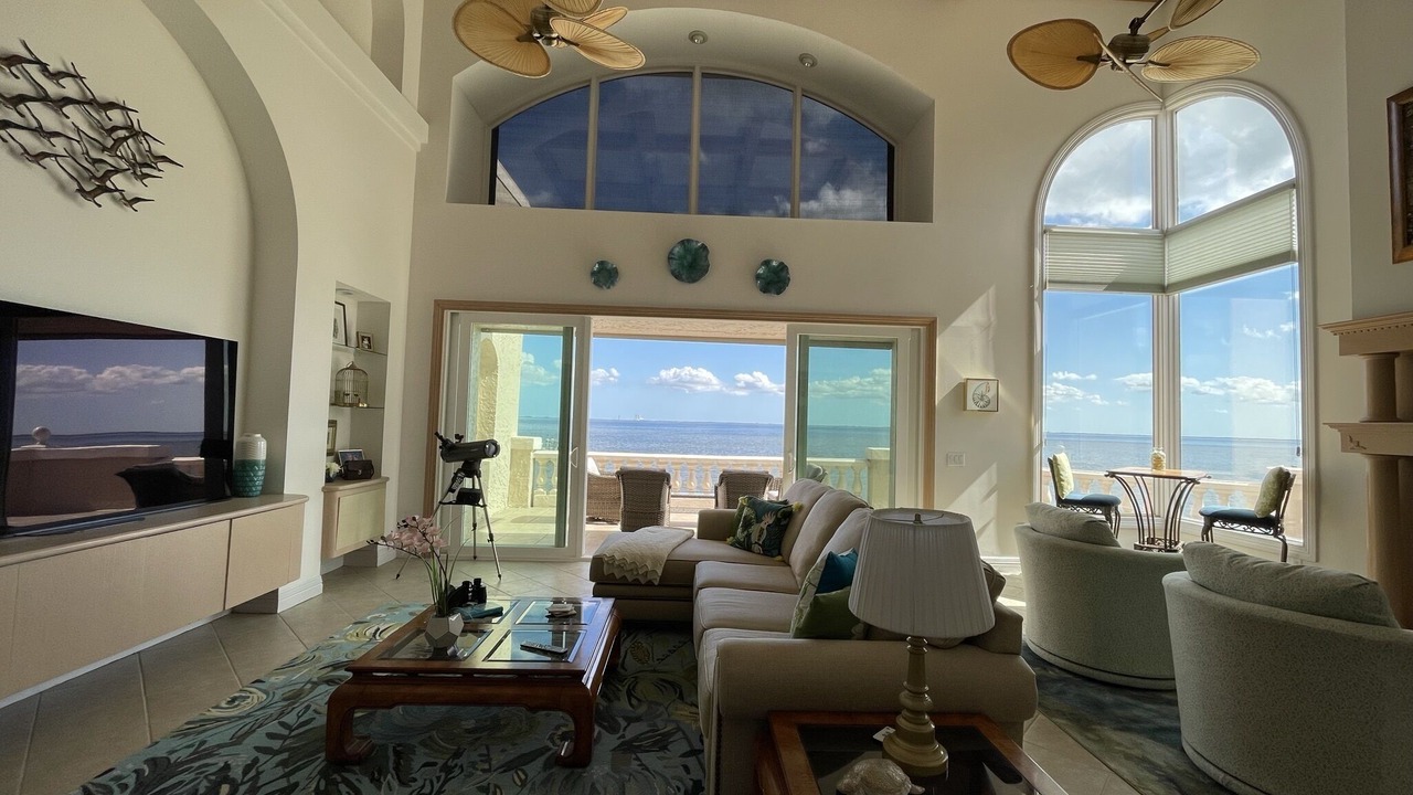 Photo of Livingroom in Titusville