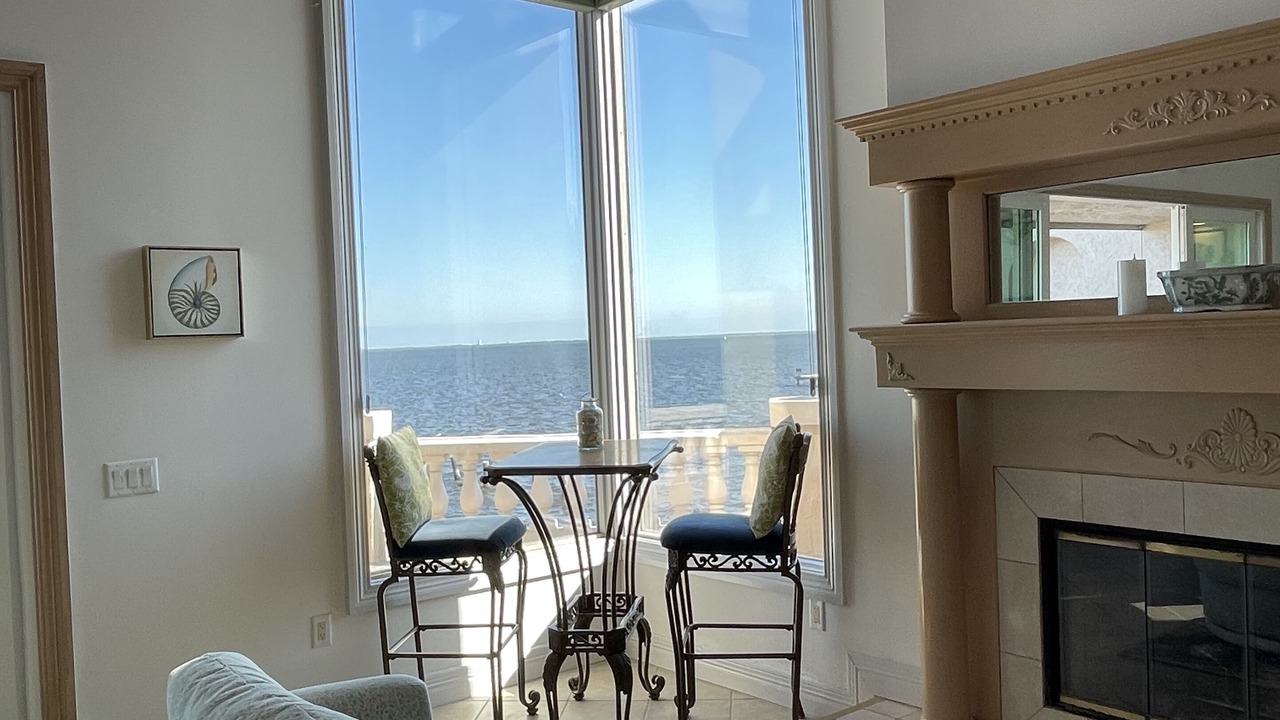 Photo of Livingroom in Titusville