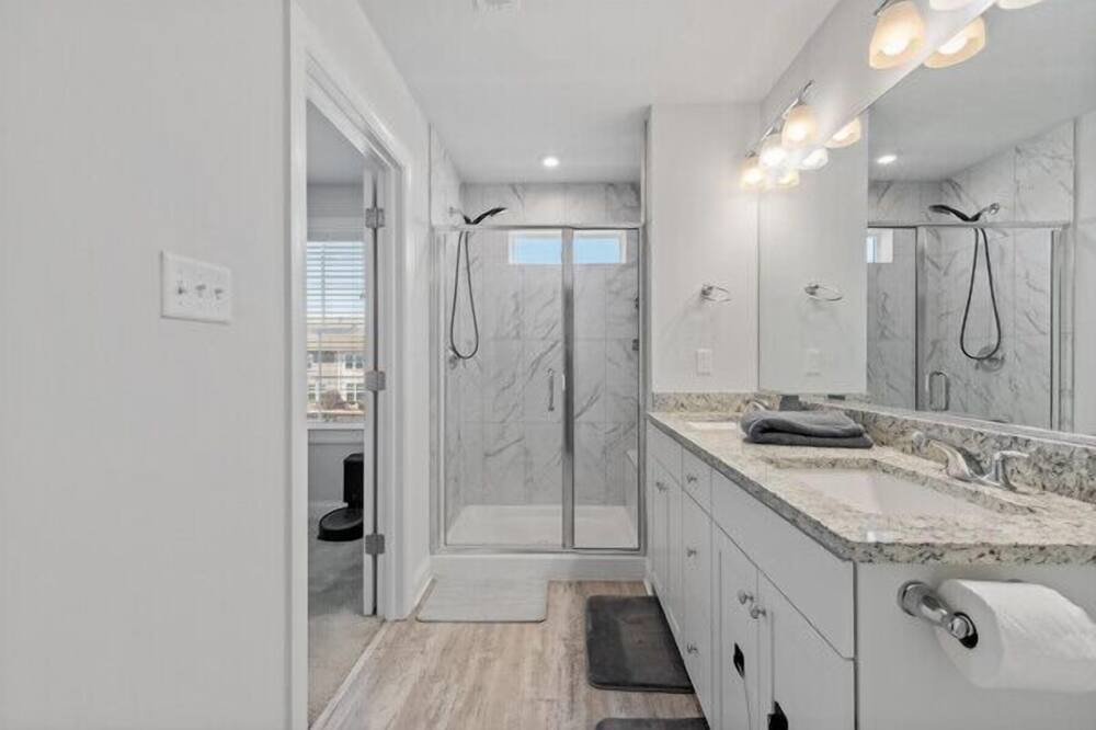 Photo of Bathroom in North Newport News