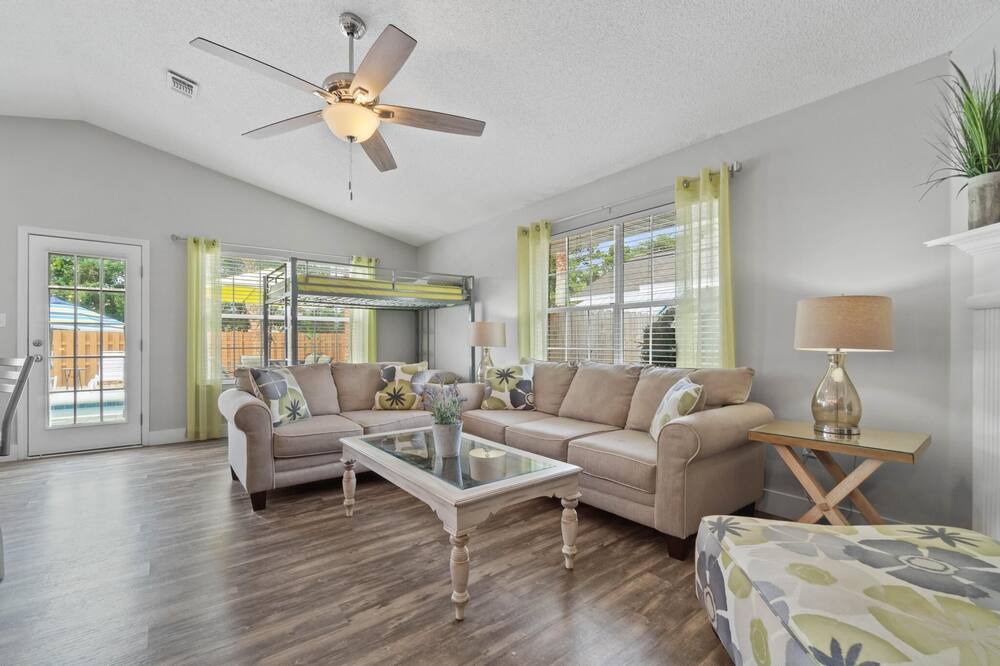 Photo of Livingroom in Seaspray