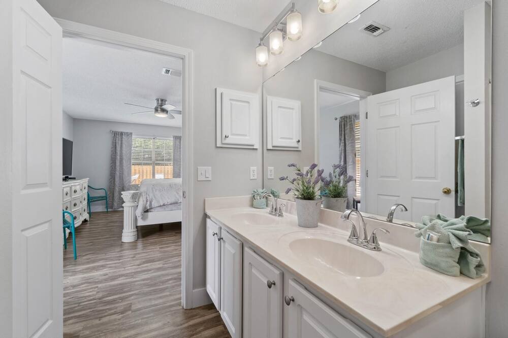Photo of Bathroom in Seaspray