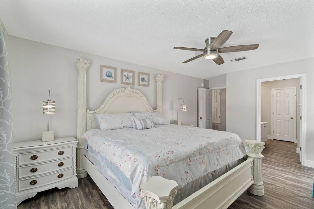 Photo of Bedroom in Seaspray