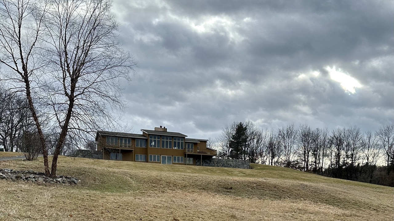 Photo of Outdoor in Hollowville