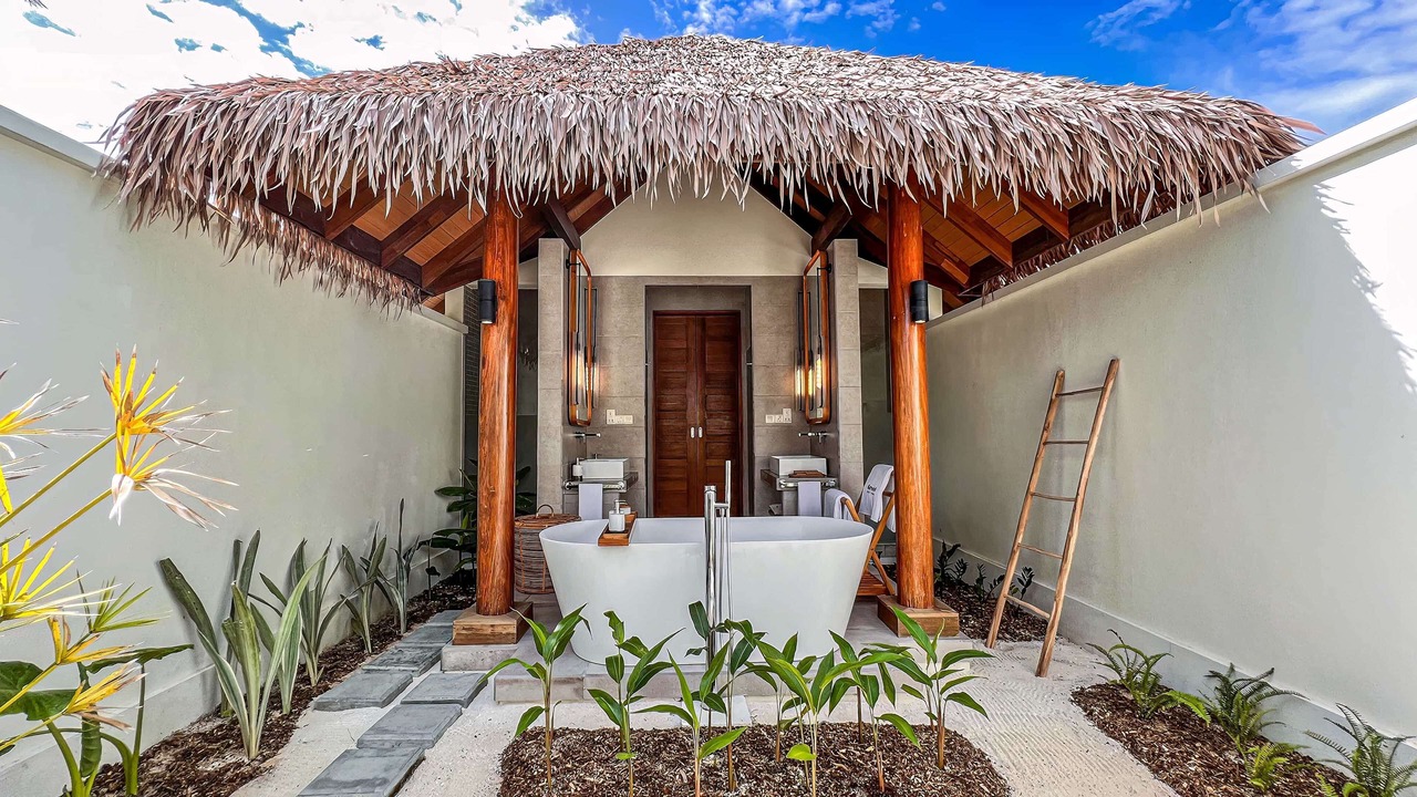 Photo of Bedroom in Dhidhoofinolhu Island