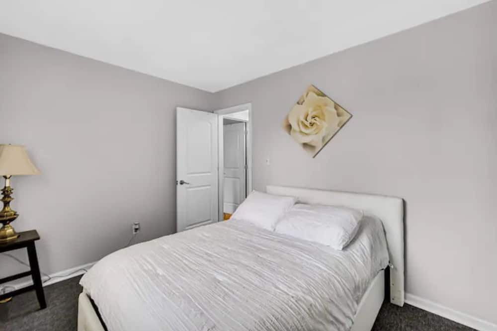 Photo of Bedroom in Wheeler