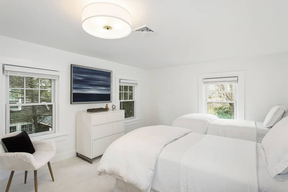 Photo of Bedroom in Bellport