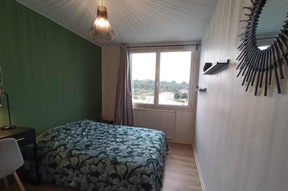 Photo of Bedroom in Valence
