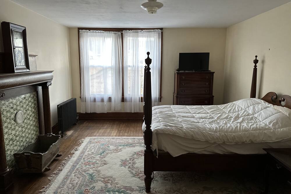 Photo of Bedroom in Blue Grass