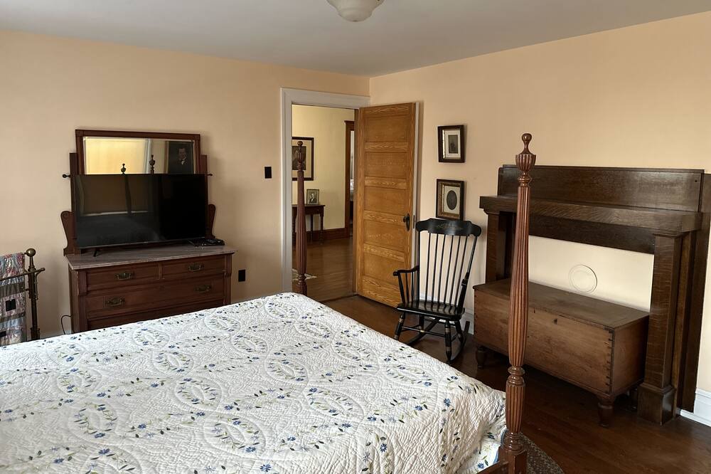 Photo of Bedroom in Blue Grass
