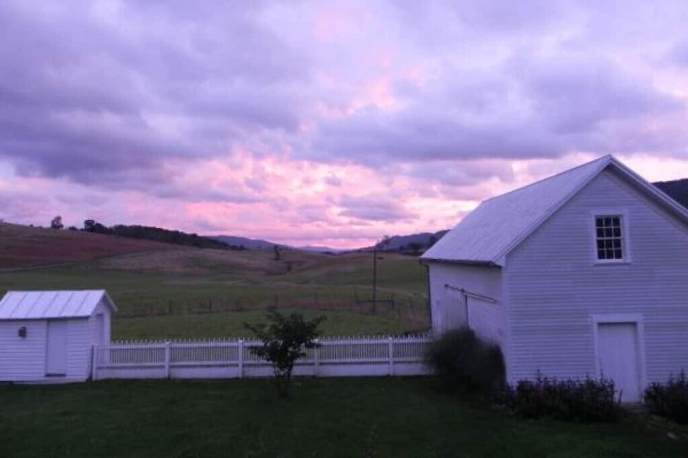 Photo of Outdoor in Blue Grass