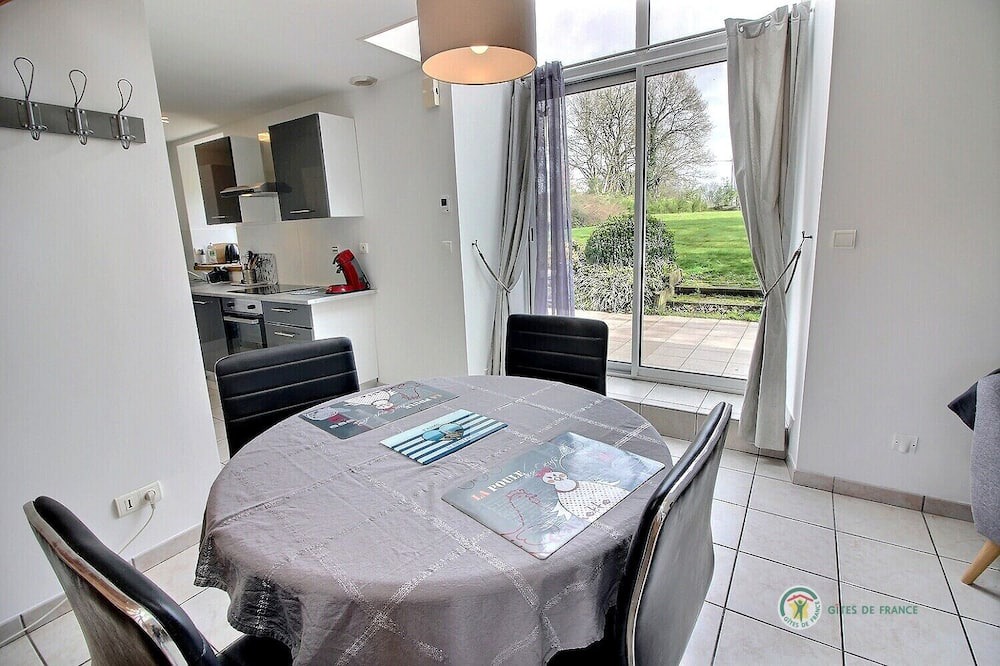 Photo of Bedroom in Ploubezre
