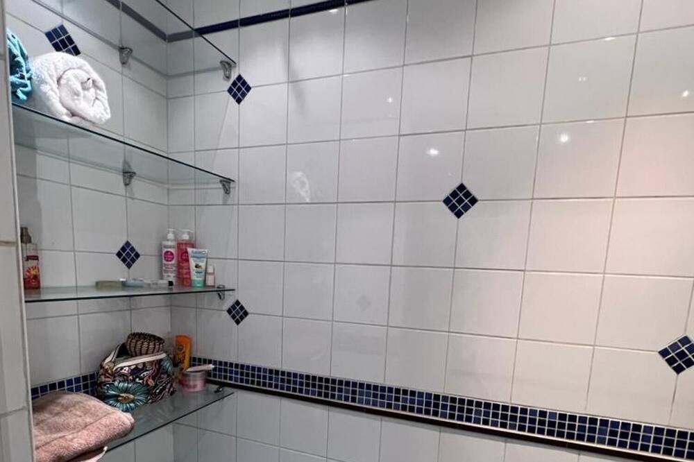 Photo of Bedroom in Al-Khalifa