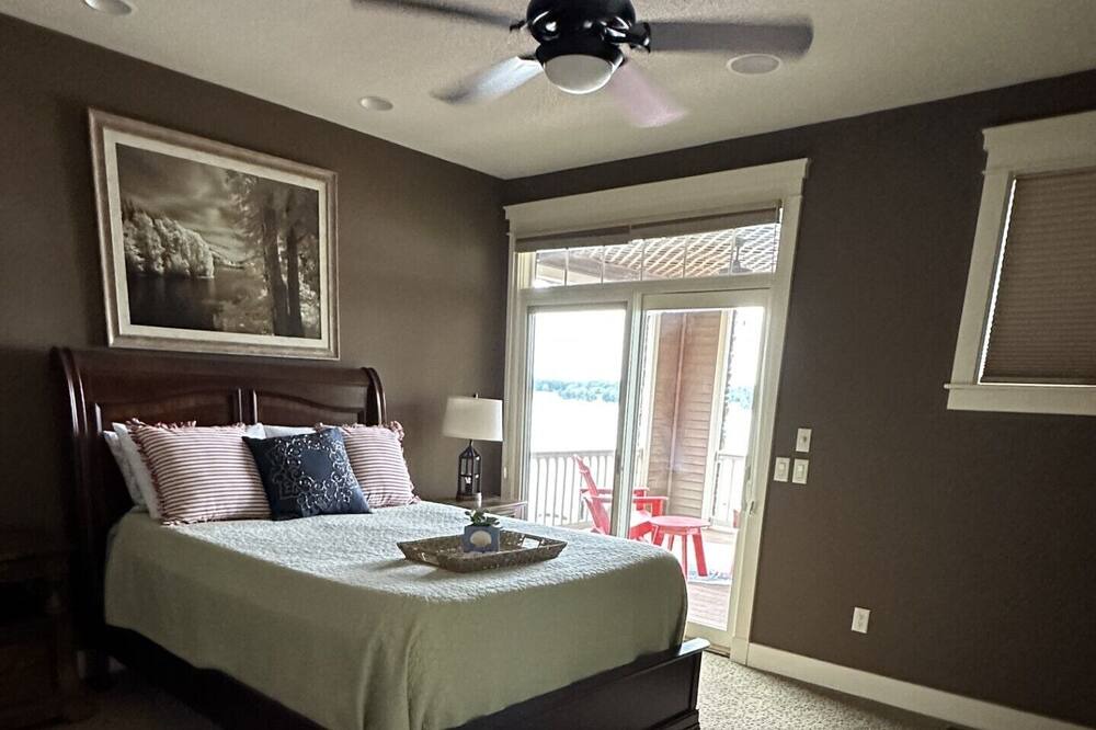 Photo of Bedroom in Angola