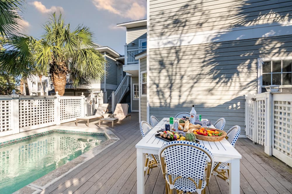 Photo of Outdoor in Crystal Shores