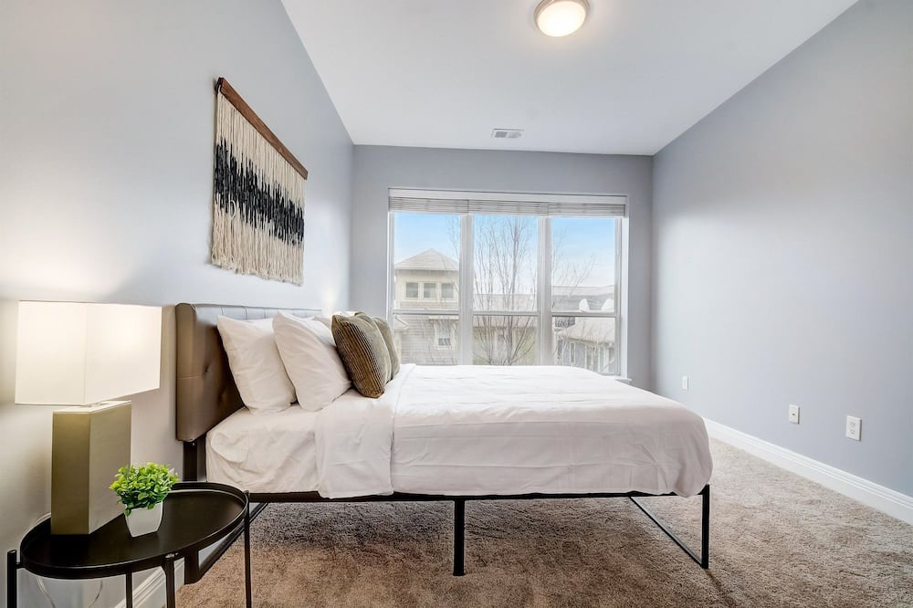 Photo of Bedroom in Lockerbie Square