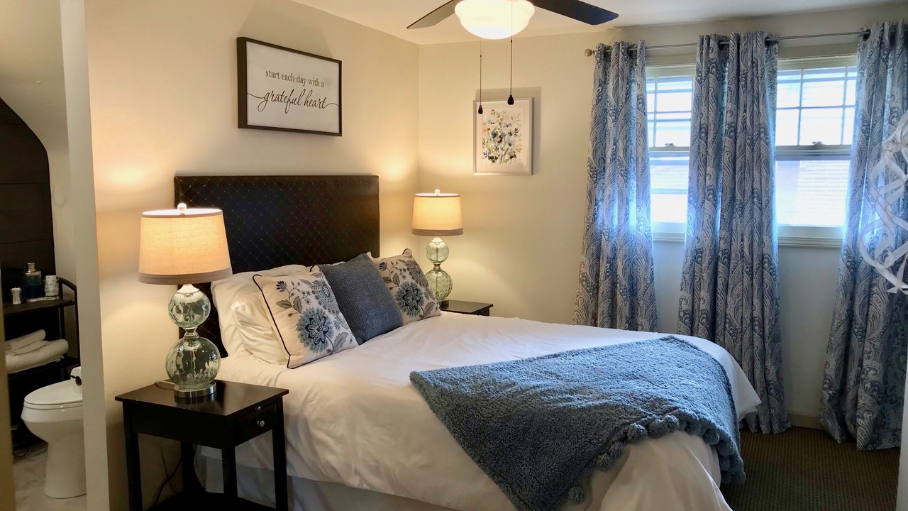 Photo of Bedroom in Niagara Falls