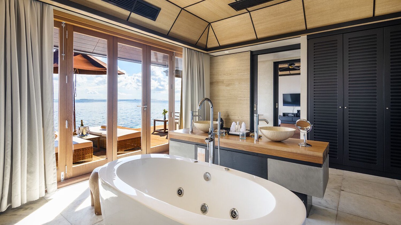 Photo of Bathroom in Huvahendhoo