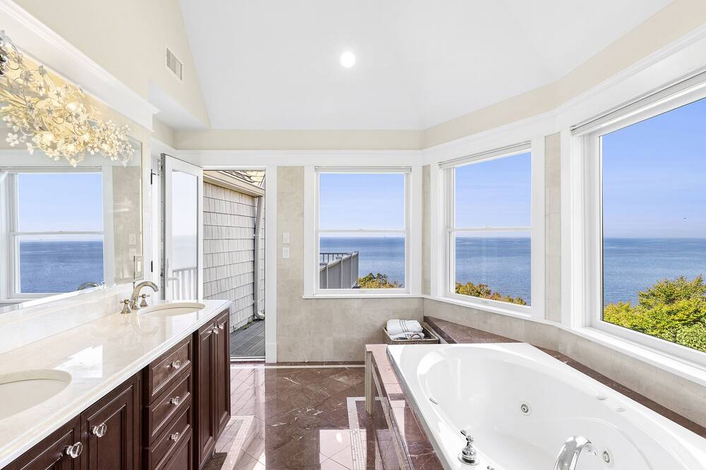 Photo of Bathroom in Baiting Hollow
