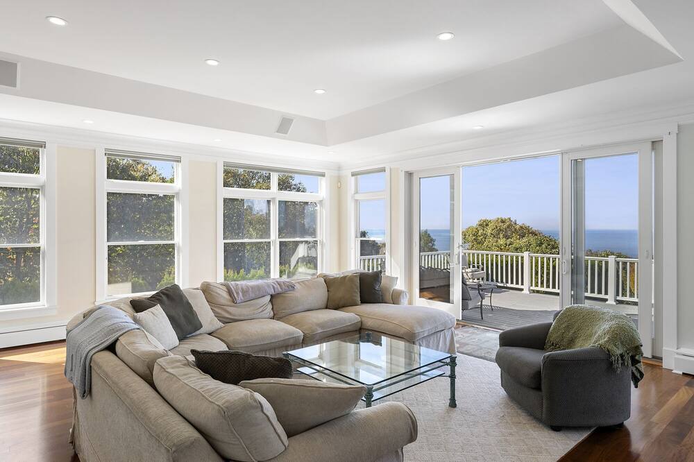 Photo of Bedroom in Baiting Hollow