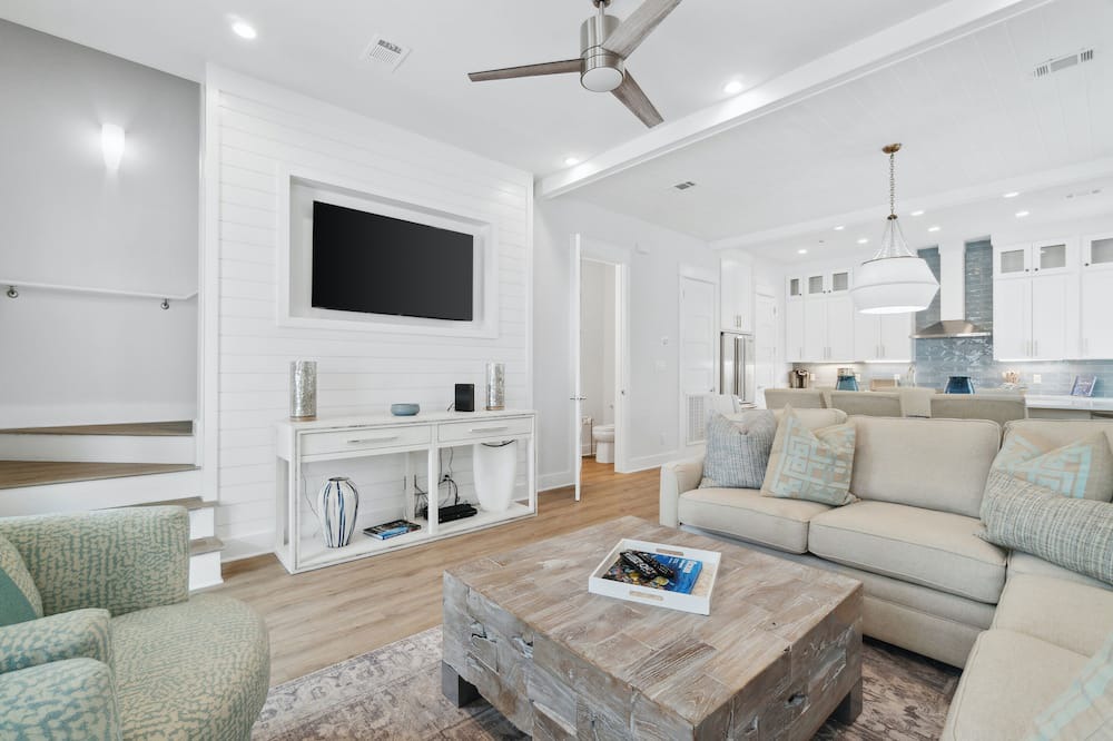 Photo of Livingroom in Treetop