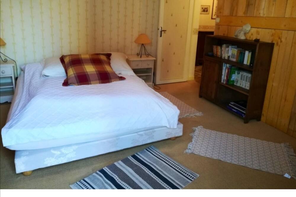 Photo of Bedroom in Matignon