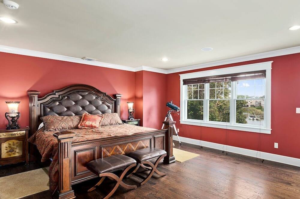 Photo of Bedroom in Westhampton